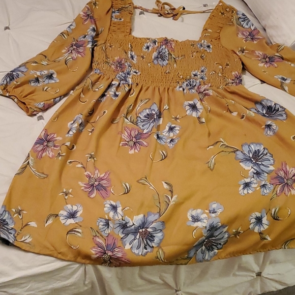 Sold - Picture 1 of 4